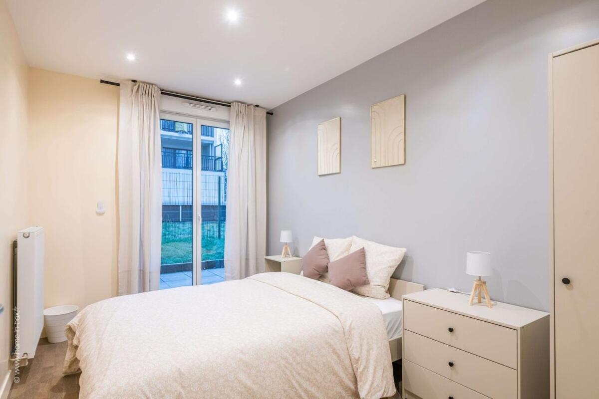 Le Continental ~ Jardin ~ Parking ~ Spacieux Apartment Clamart
