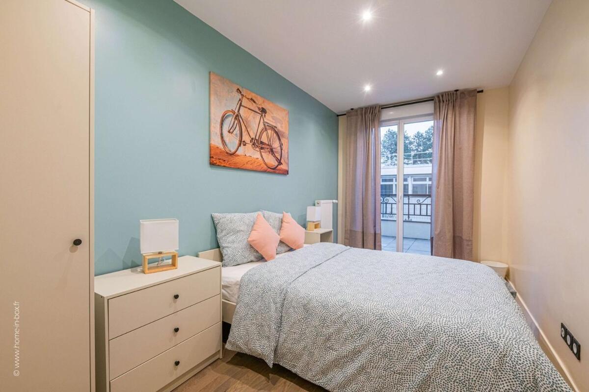 Le Continental ~ Jardin ~ Parking ~ Spacieux * Clamart